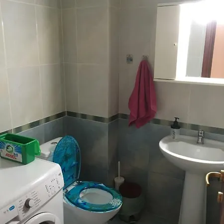 Apartment Vesta - Cozy Flat With Easy Free Parking