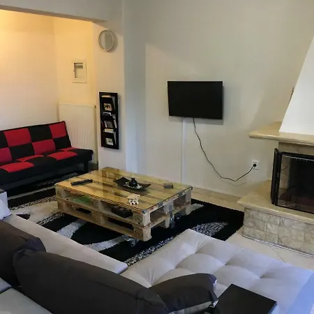 Vesta - Cozy Flat With Easy Free Parking *