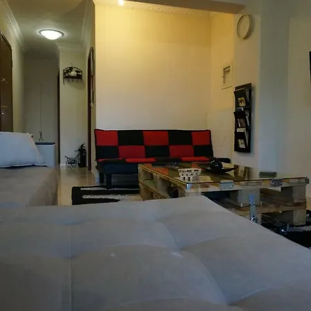 Vesta - Cozy Flat With Easy Free Parking *